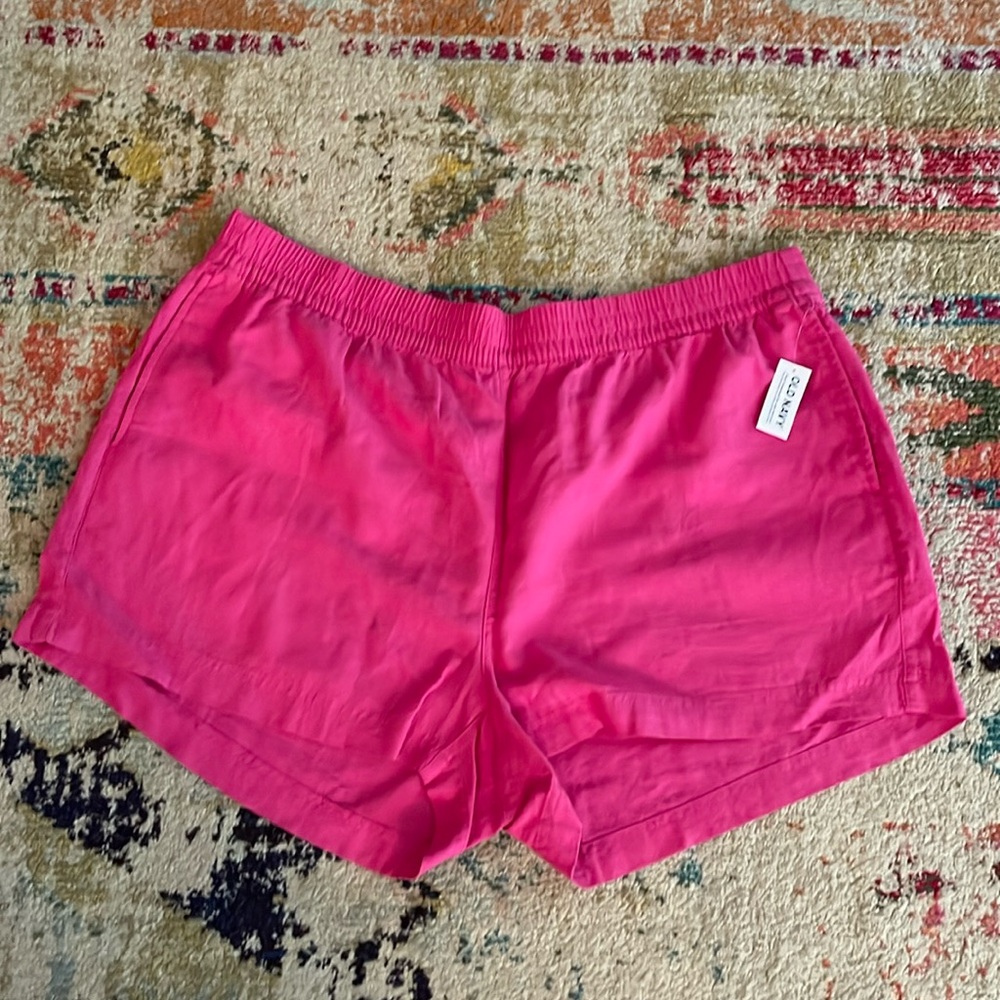 Old navy linen like Shorts